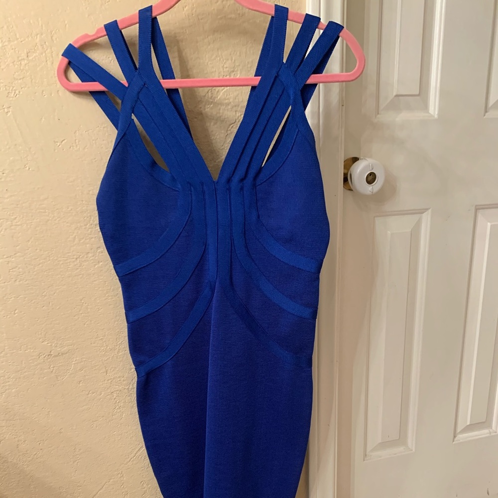 Cute royal blue bandage dress !